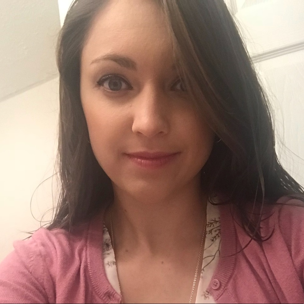 Meet your Posher, Angela